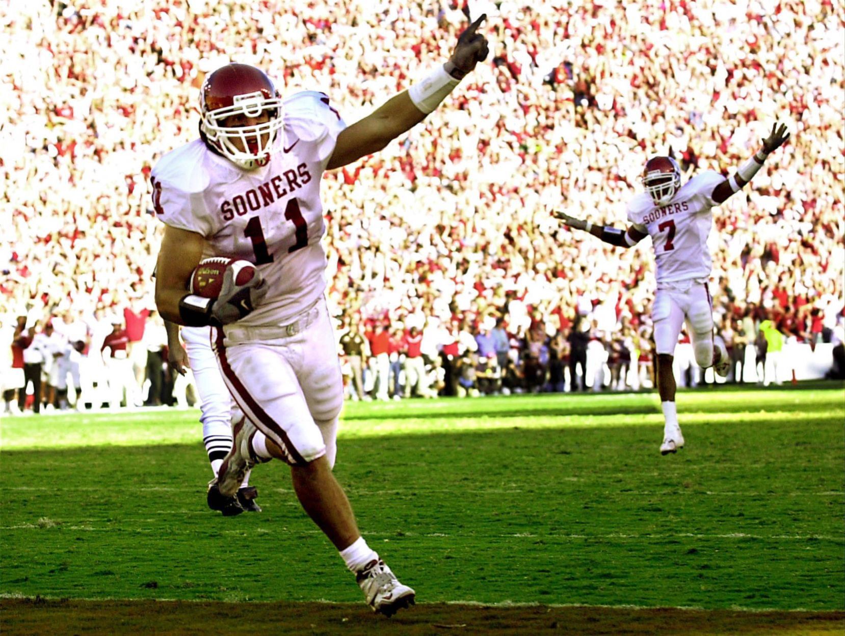 Oct. 6, 2001: No. 3 Oklahoma 14, No. 5 Texas 3